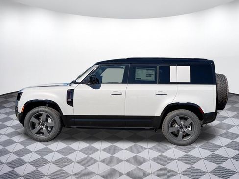 New 2026 Land Rover Defender 110 X-Dynamic SE AWD/4WD image 2