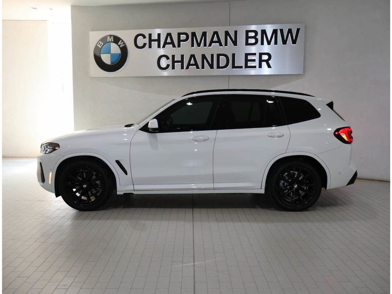 Used 2024 BMW X3 sDrive30i w/ Premium Package RWD image 3