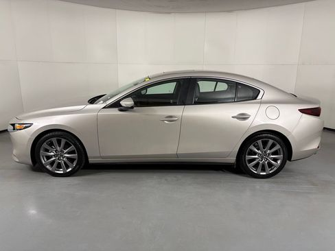 Used 2024 MAZDA MAZDA3 s FWD image 5