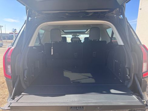 New 2025 Ford Expedition Max Active image 11