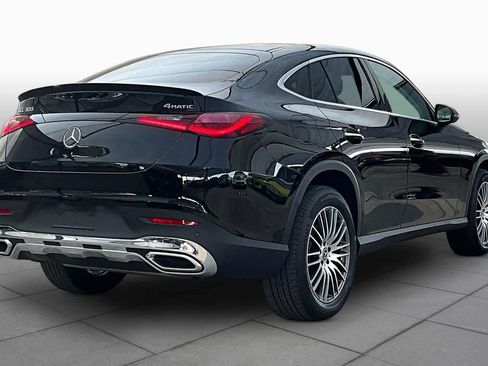 Used 2025 Mercedes-Benz GLC 300 4MATIC image 13