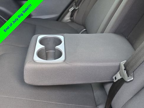 Used 2024 Nissan Rogue S FWD image 11