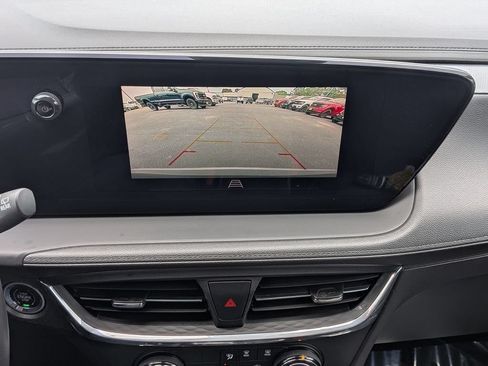 Used 2024 Buick Encore GX Preferred FWD image 16