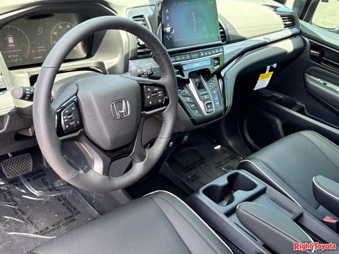 Used 2026 Honda Odyssey Elite image 20