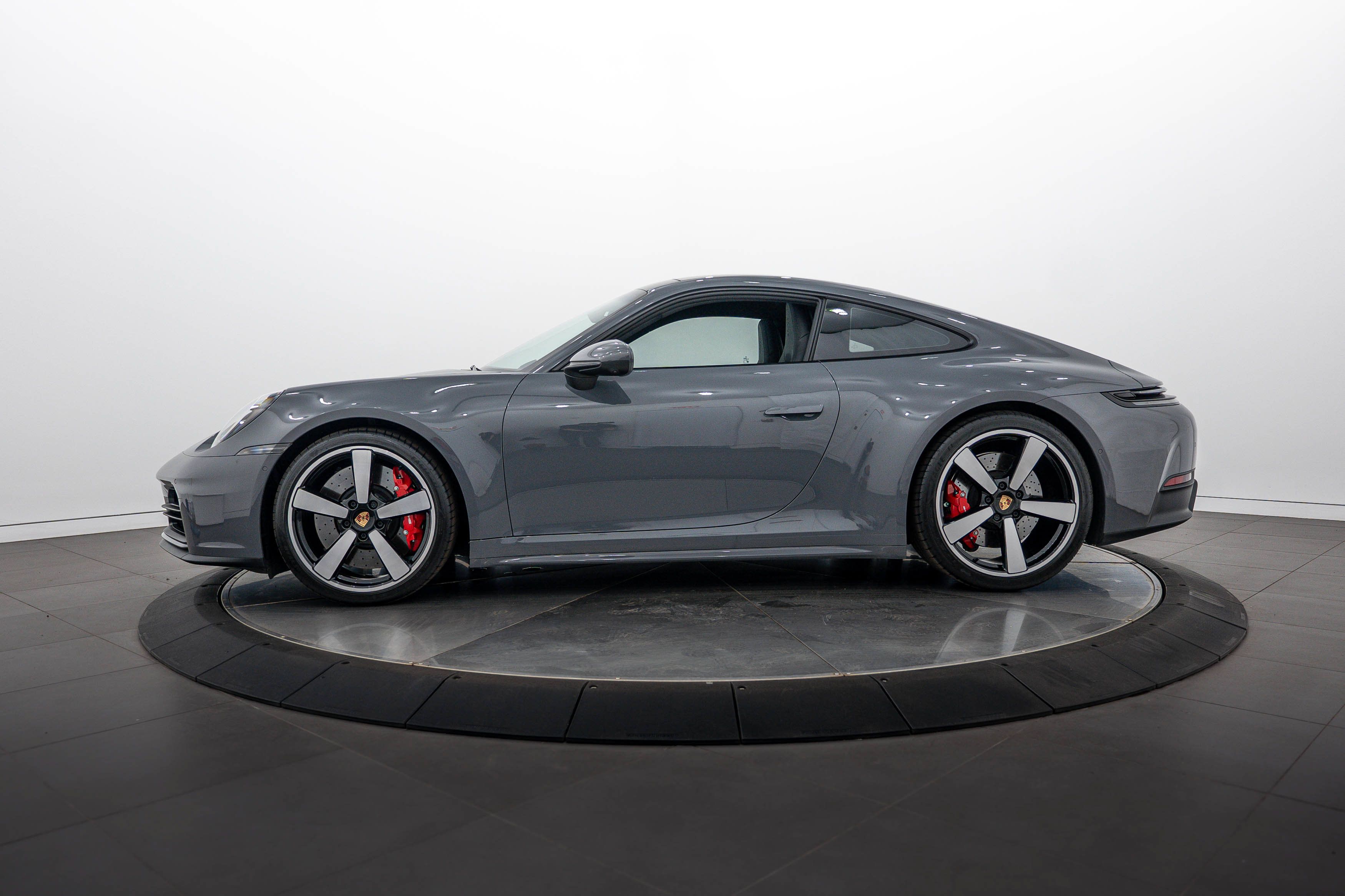 Certified 2025 Porsche 911 Carrera S RWD image 2