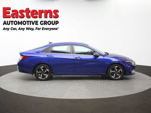 Used 2022 Hyundai Elantra SEL w/ Convenience + Premium Package FWD image 46