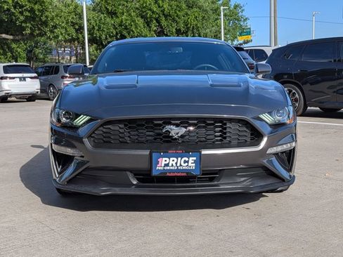 Used 2020 Ford Mustang Coupe RWD image 2