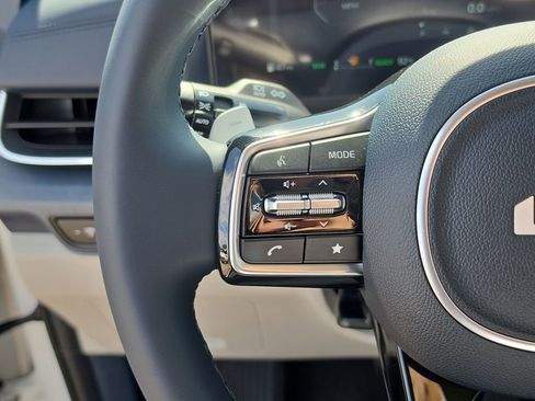 New 2026 Kia Carnival SX FWD image 33