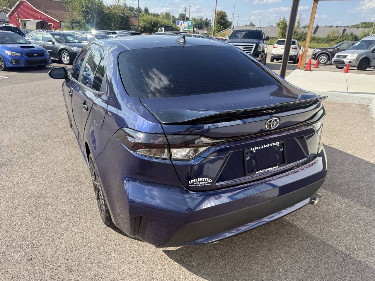 Used 2021 Toyota Corolla LE FWD image 11