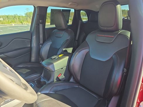 Used 2020 Jeep Cherokee Trailhawk w/ Trailer Tow Group image 19