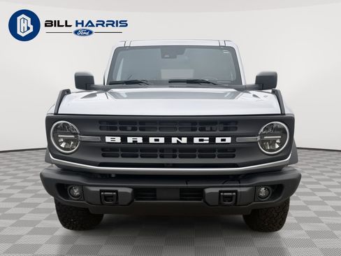 Used 2023 Ford Bronco Black Diamond AWD/4WD image 2