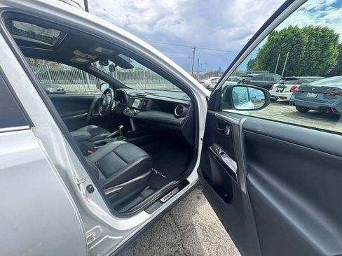 Used 2017 Toyota RAV4 SE w/ Advanced Technology Package FWD image 4