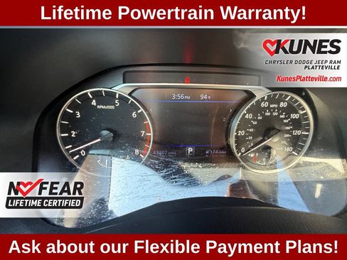 Used 2025 Nissan Altima 2.5 SR FWD image 13