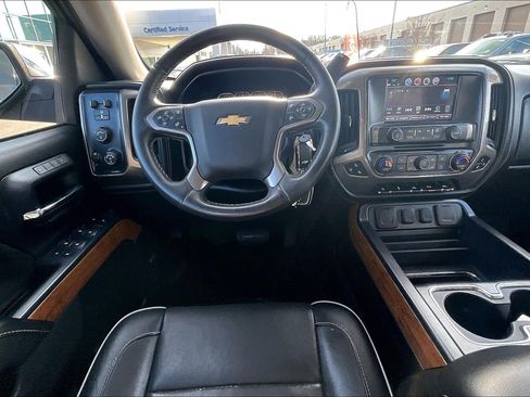 Used 2017 Chevrolet Silverado 1500 High Country image 4