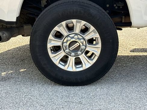 Used 2021 Ford F250 XLT w/ FX4 Off-Road Package AWD/4WD image 10