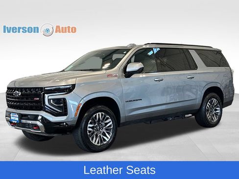 Used 2025 Chevrolet Suburban Z71 AWD/4WD image 5