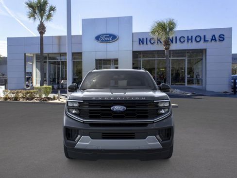 New 2026 Ford Expedition Platinum image 6
