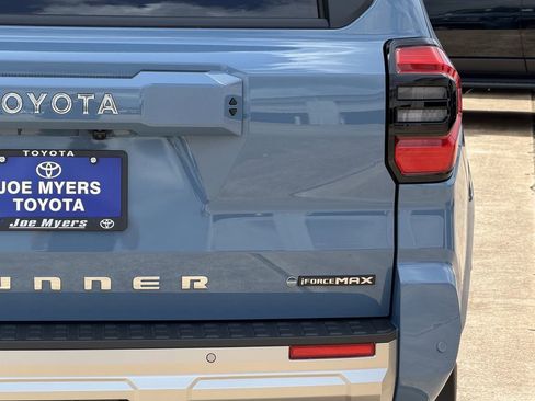 New 2026 Toyota 4Runner Limited AWD/4WD image 9