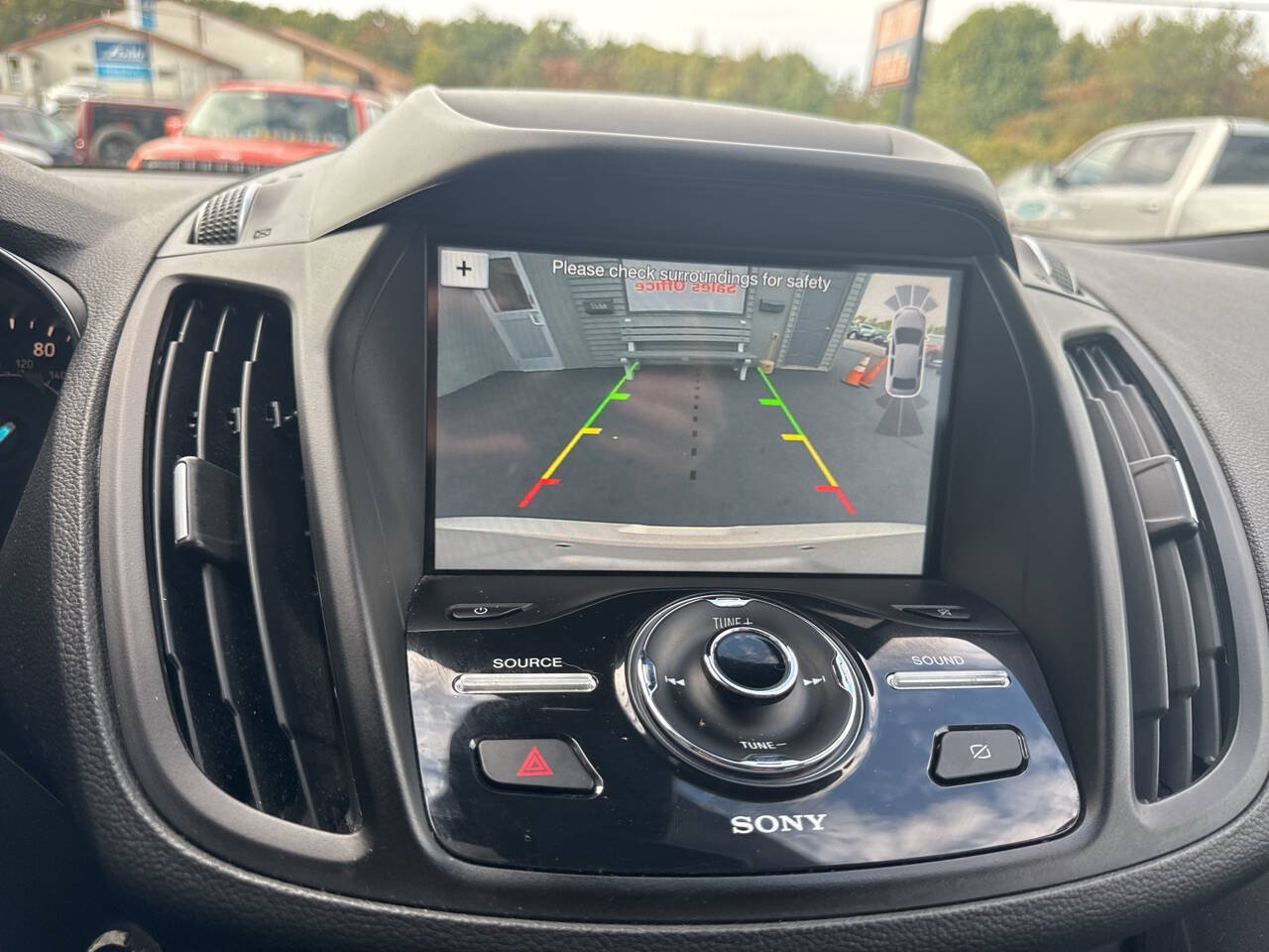 Used 2019 Ford Escape Titanium AWD/4WD image 28