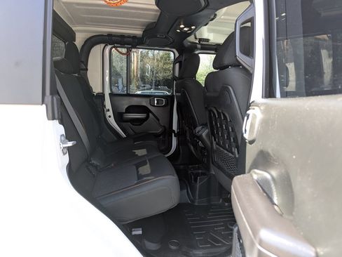 Used 2021 Jeep Gladiator Mojave w/ LED Lighting Group AWD/4WD image 36
