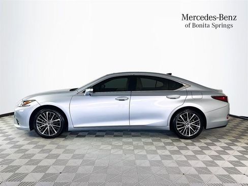 Used 2023 Lexus ES 350 w/ Premium Package FWD image 4