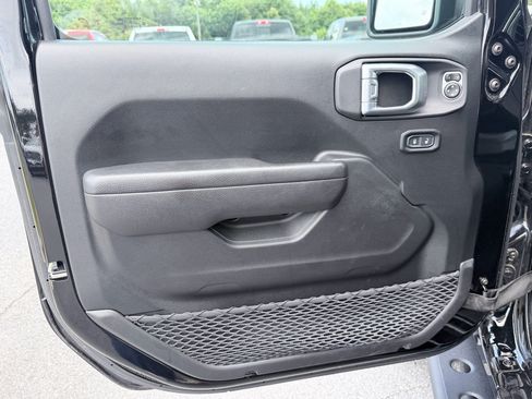 Used 2023 Jeep Wrangler Sport AWD/4WD image 26