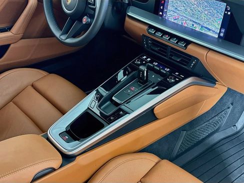 Certified 2025 Porsche 911 Carrera RWD image 20