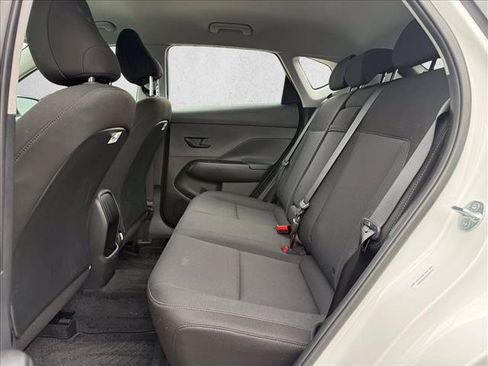 Certified 2025 Hyundai Kona SE FWD image 15