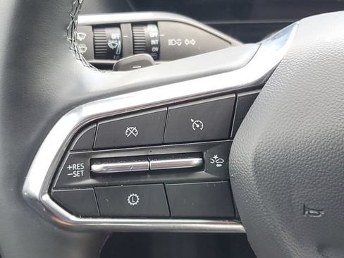 Used 2025 Chevrolet Equinox LT w/ Safety and Technology Package AWD/4WD image 22