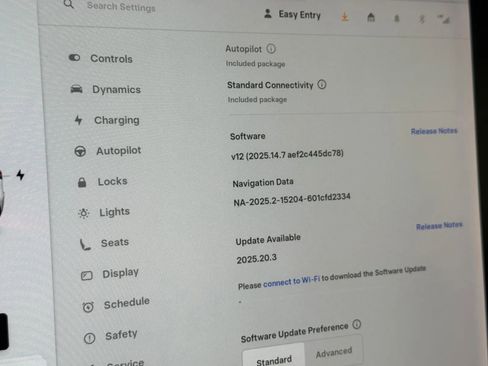 Used 2020 Tesla Model Y Long Range image 19