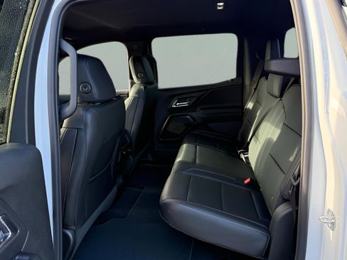 New 2026 Chevrolet Silverado EV LT image 12