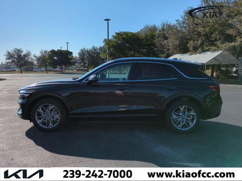 Used 2025 Genesis GV70 2.5T image 8