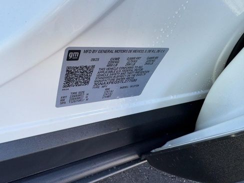 New 2026 Chevrolet Equinox LT image 43