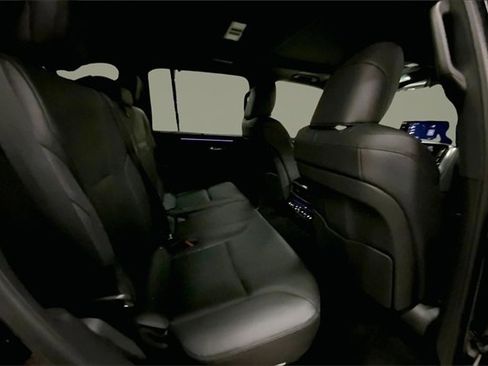 Used 2025 Lexus LX 700h Overtrail image 20