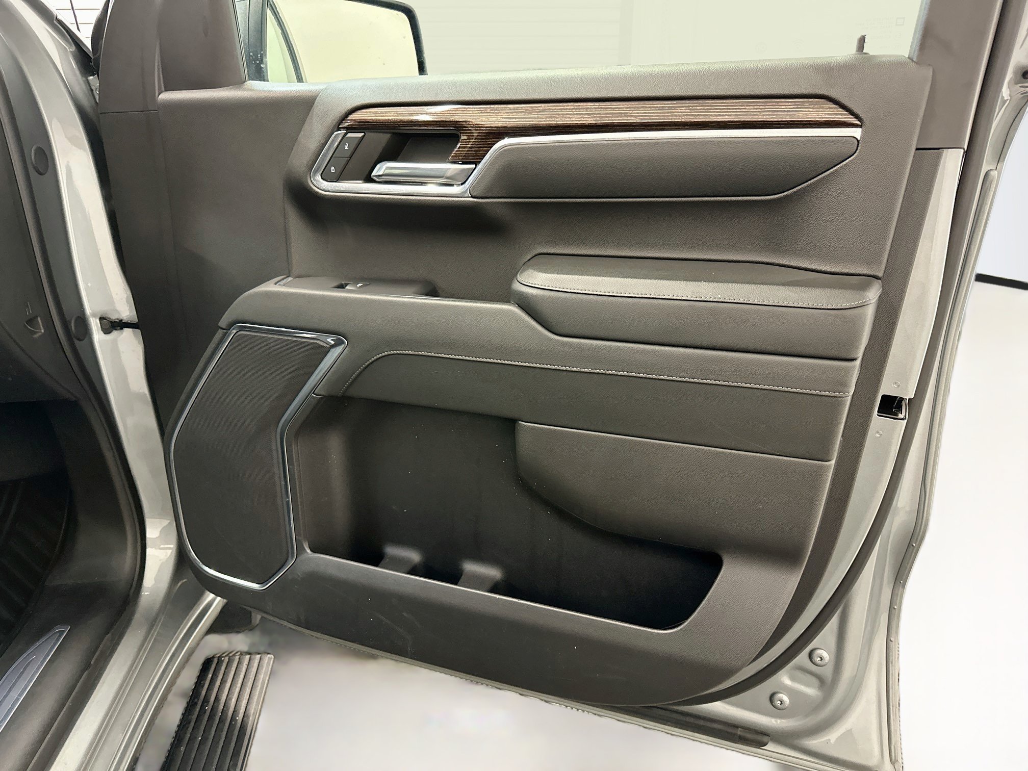 Used 2024 GMC Sierra 1500 Elevation AWD/4WD image 33