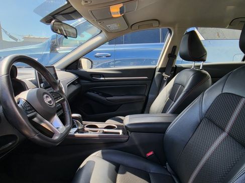 Used 2024 Nissan Altima 2.5 SR FWD image 4