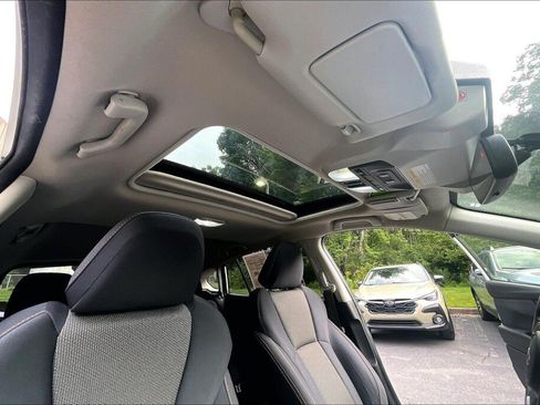 Used 2019 Subaru Crosstrek 2.0i Premium AWD/4WD image 12