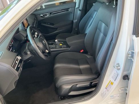 Certified 2025 Honda Civic Sport image 3