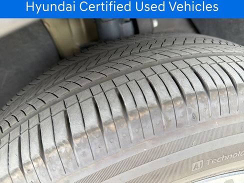 Certified 2025 Hyundai Tucson SEL AWD/4WD image 32