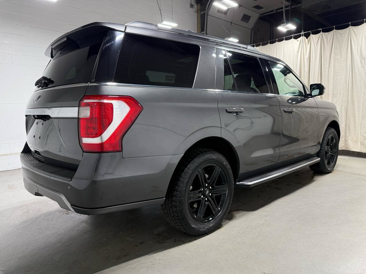 Used 2021 Ford Expedition XLT AWD/4WD image 4