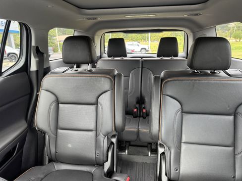 Used 2023 GMC Acadia AT4 w/ Technology Package image 11