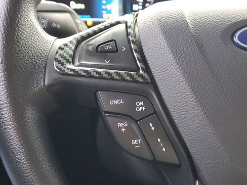 Used 2020 Ford Fusion SE image 18