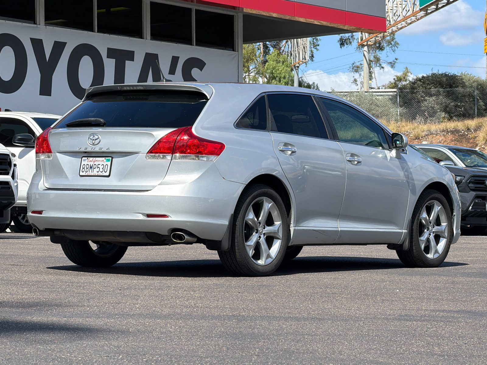 Used 2010 Toyota Venza FWD image 5