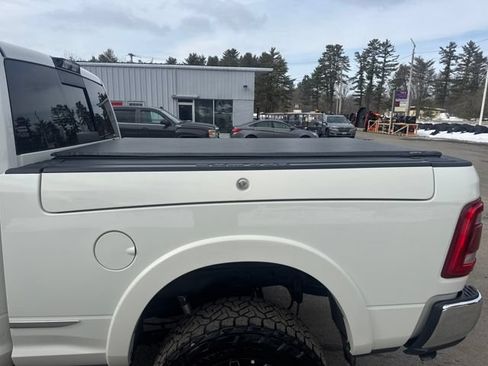 Used 2019 RAM 2500 Limited AWD/4WD image 11