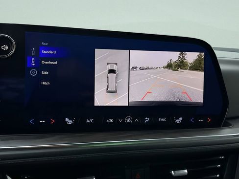 Used 2025 Chevrolet Tahoe Z71 image 19