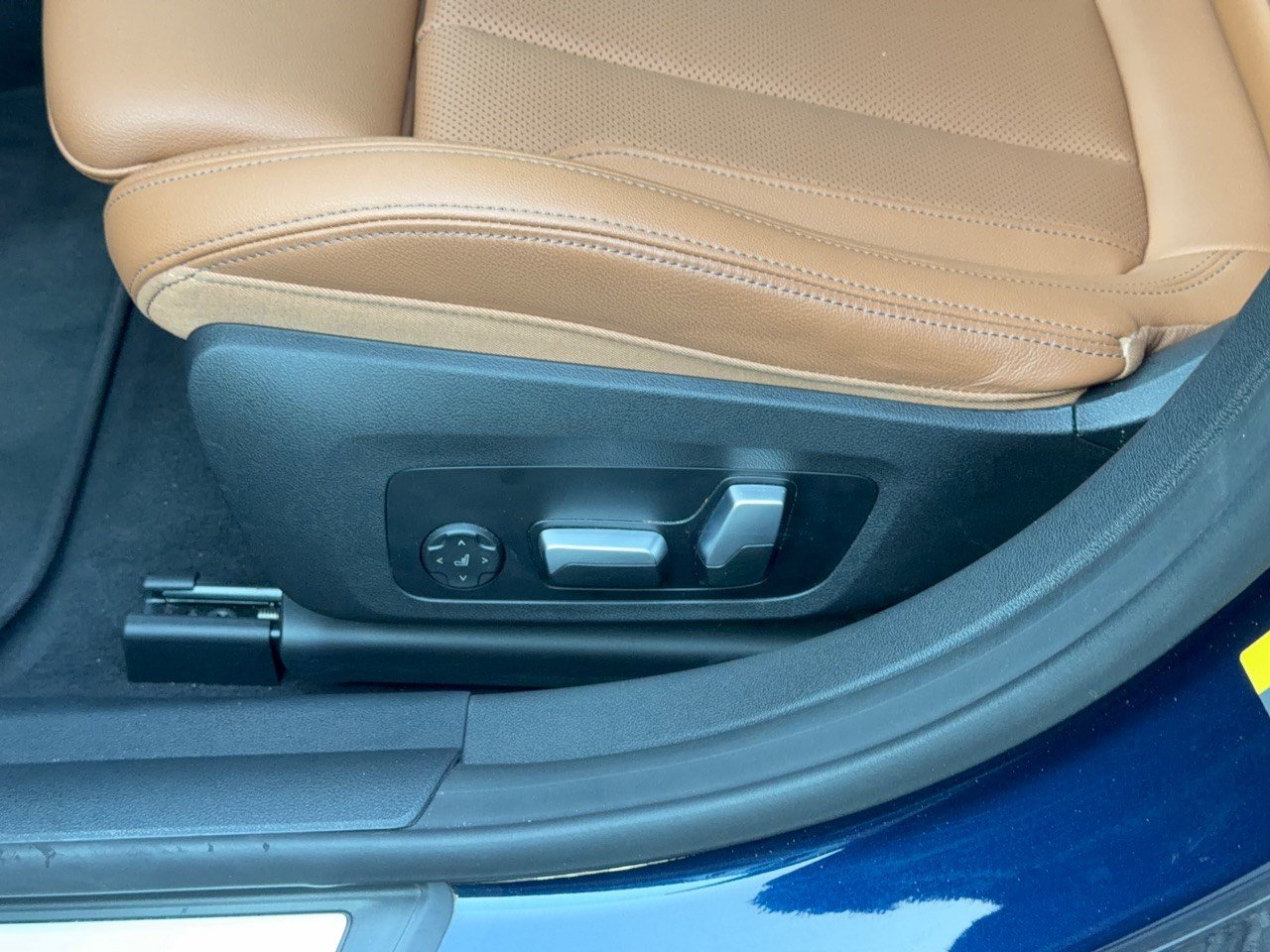 Certified 2023 BMW i4 eDrive35 w/ Parking Assistance Package RWD image 16