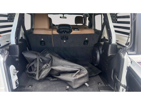 Used 2021 Jeep Wrangler Unlimited Rubicon AWD/4WD image 19