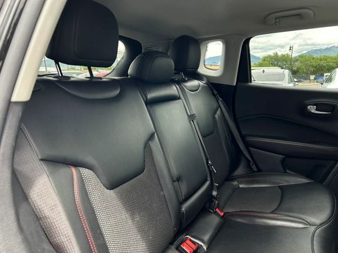 Used 2021 Jeep Compass Trailhawk w/ Convenience Group AWD/4WD image 7
