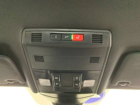 Used 2025 Volkswagen Jetta Sport FWD image 27