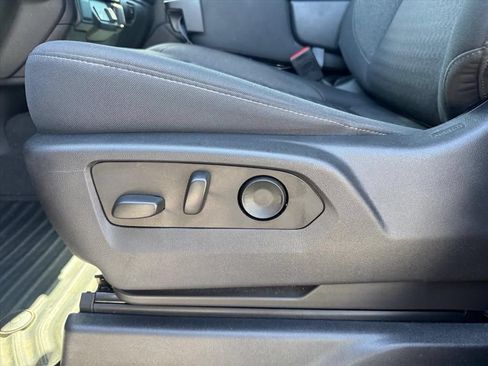 Used 2025 Chevrolet Silverado 1500 Custom Trail Boss AWD/4WD image 15